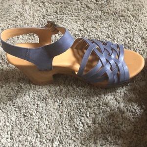 Korks blue, never worn wedges